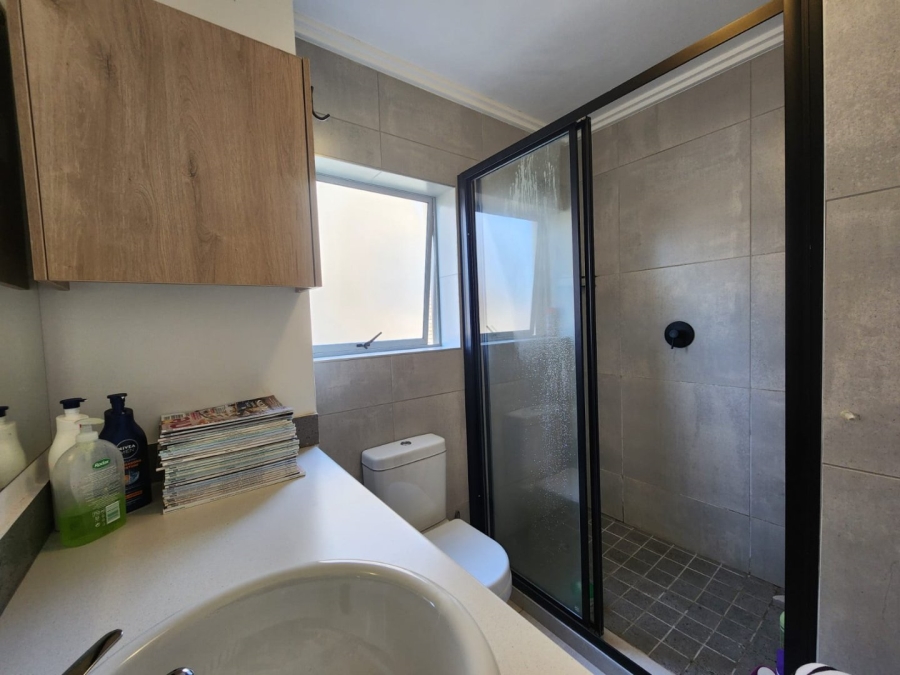 2 Bedroom Property for Sale in Mooikloof Country Estate Western Cape